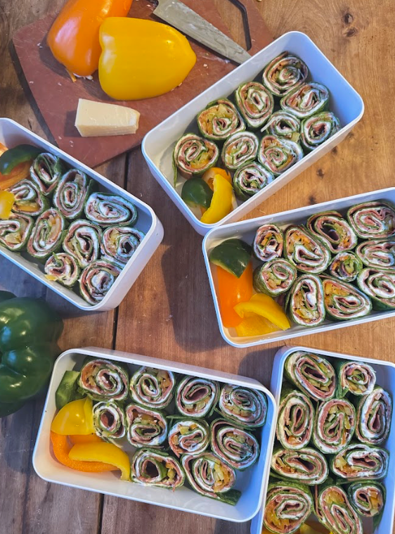 Rouleaux de tortilla au pepperoni pour la boîte à lunch – Belles Combines