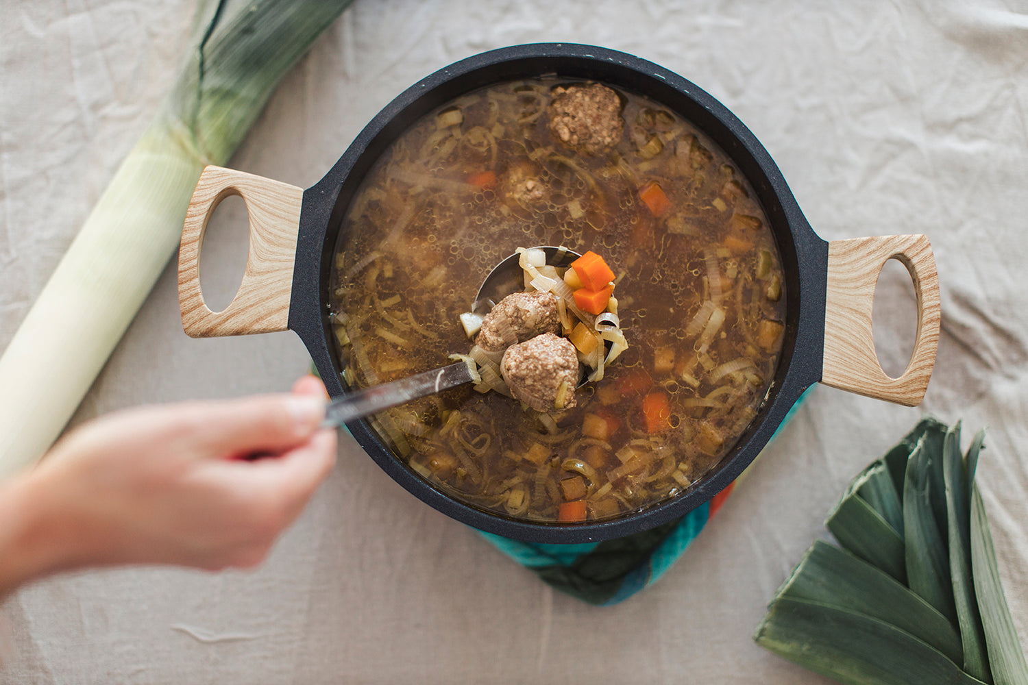 Soupe nourrissante aux boulettes