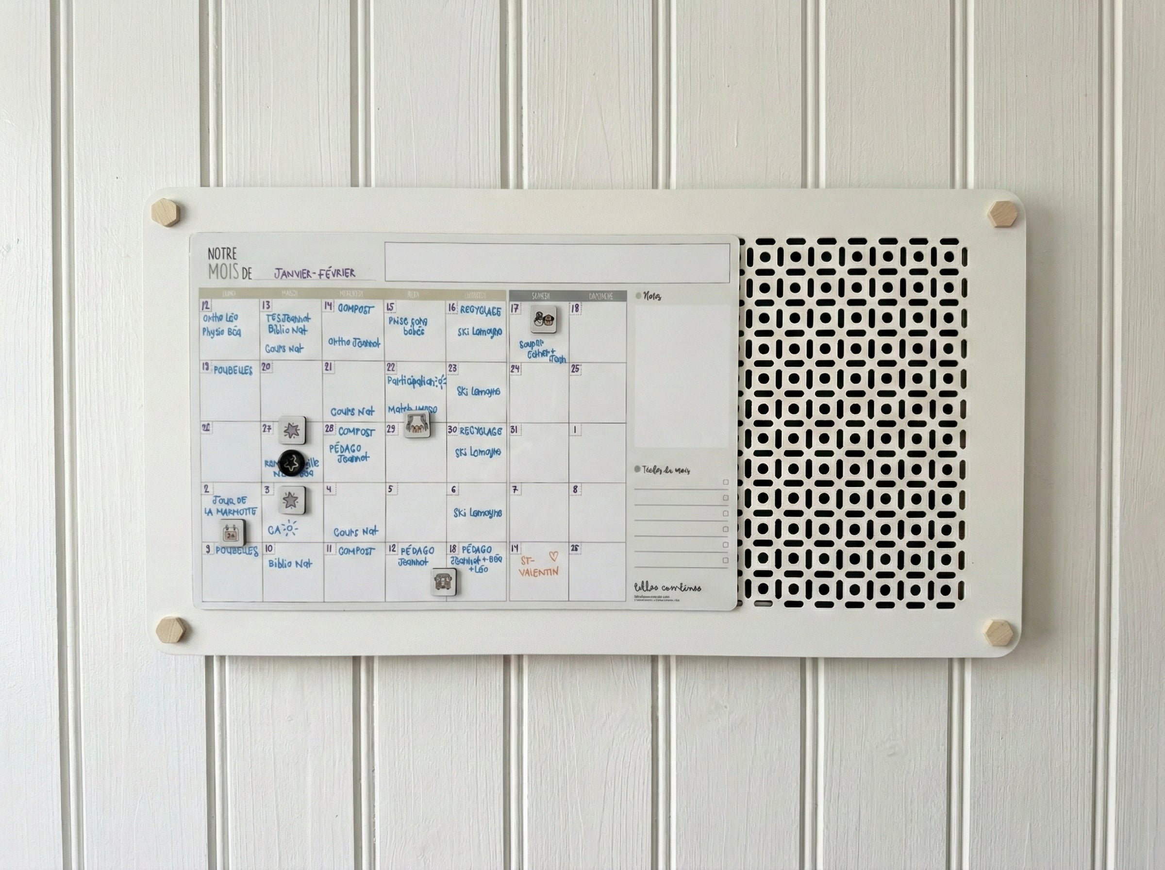 Le Jaseux - Tableau magnétique perforé